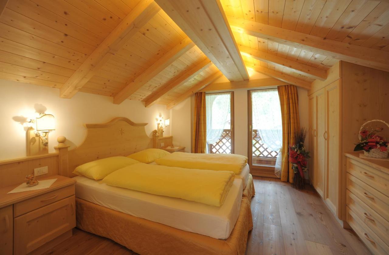 Romantic Chalet Dolomiti วัล ดี โซลโด ภายนอก รูปภาพ